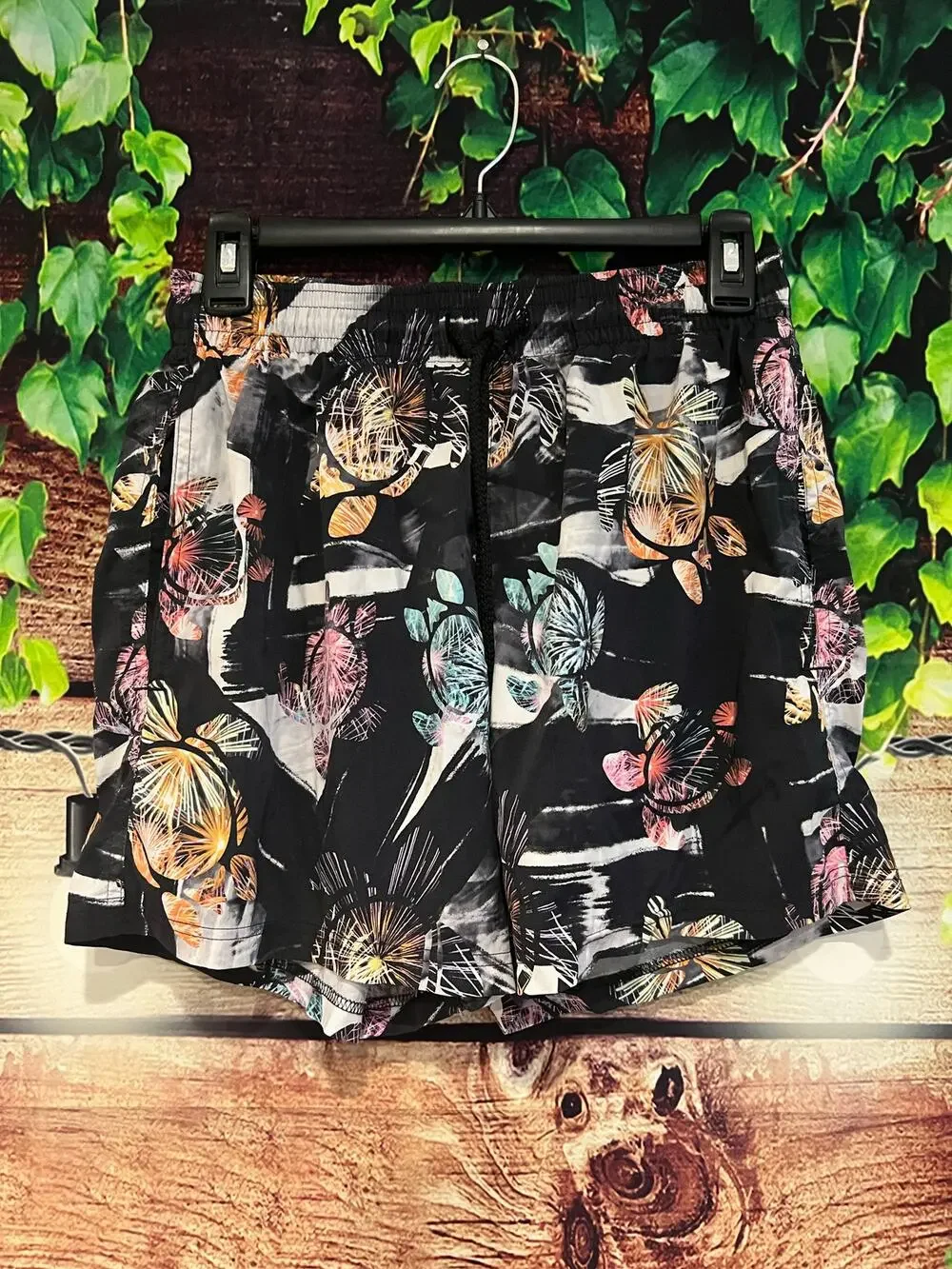 Vilebrequin Youth Boys Swim Trunks Shorts Turtle Firework Print Swimwear Medium